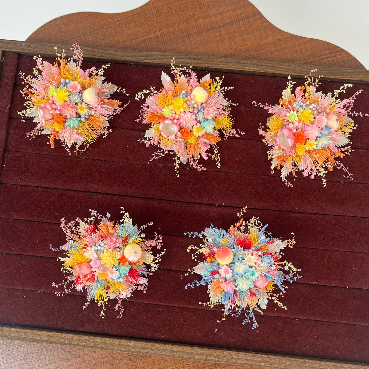 Lush rainbow preserved flower ring with pink and blue botanical mix — Eco Perennial