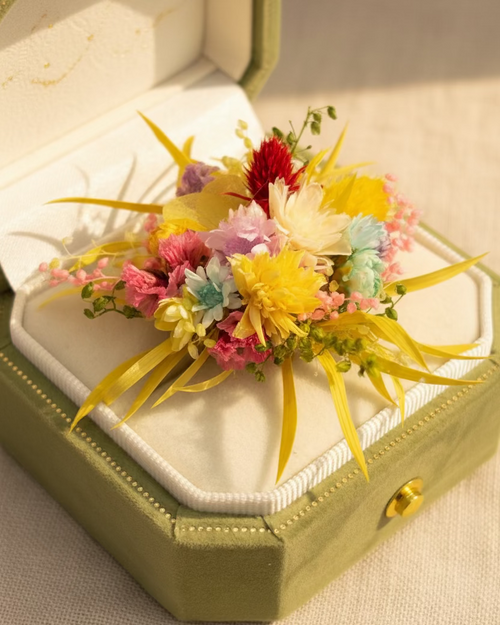 "Artisan’s Surprise" Preserved Flower Ring | Handcrafted Unique Wildflower Bouquet - Eco Perennial