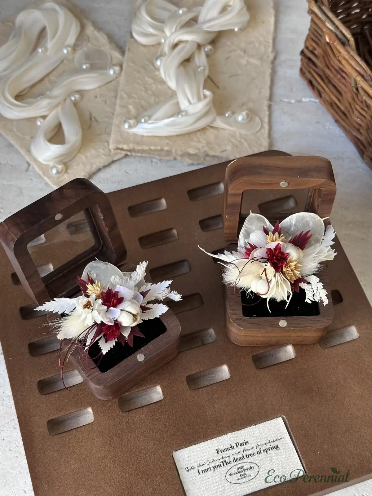 Burgundy & White Preserved Flower Ring – Handcrafted Eternal Floral Jewelry | Realistic Faux Silk Flowers for Home Decor - Eco Perennial