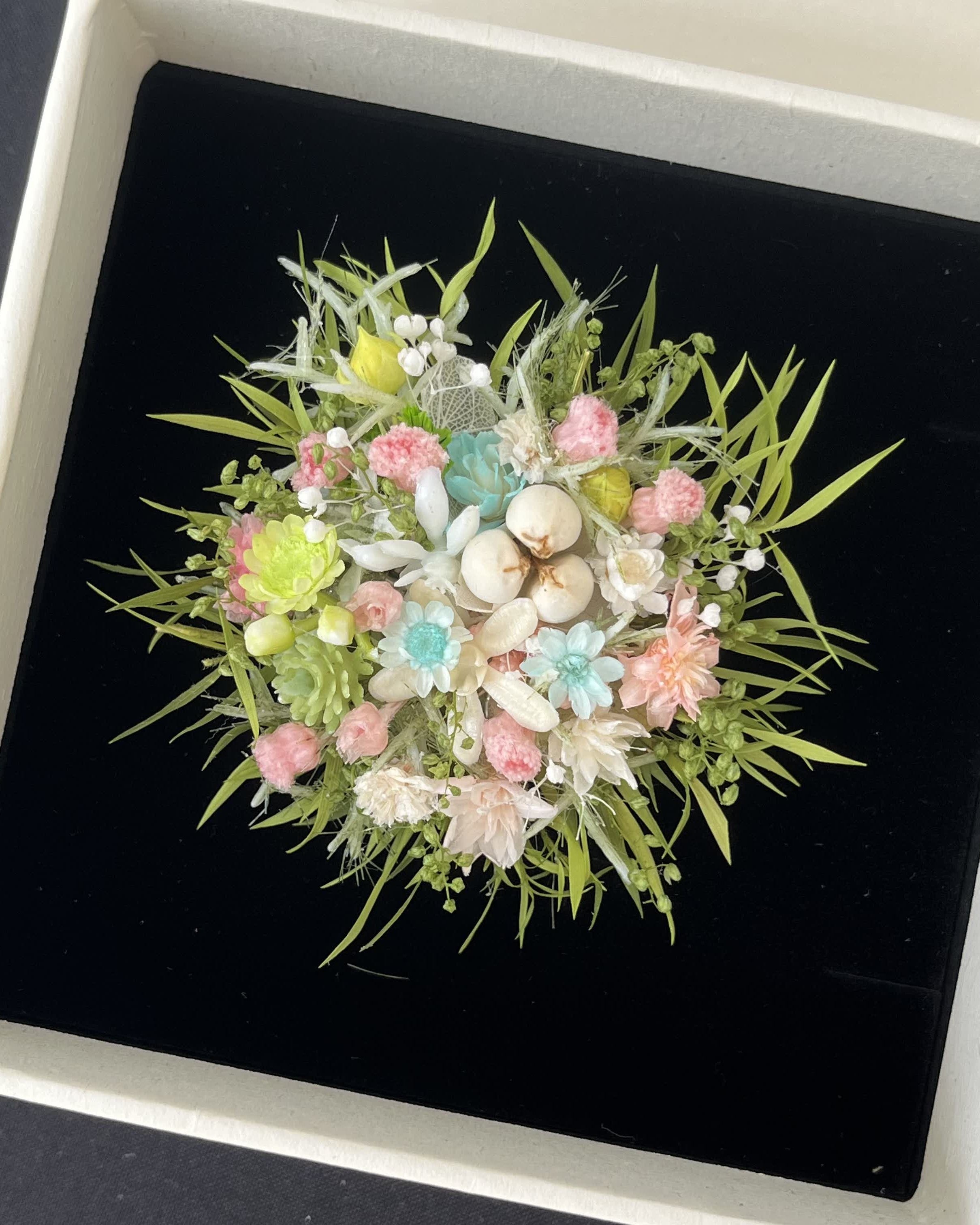 Preserved Flower Ring & Brooch | Handcrafted Floral Jewelry – Eco Perennial