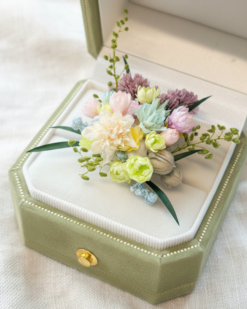"Artisan’s Surprise" Preserved Flower Ring | Handcrafted Unique Wildflower Bouquet - Eco Perennial | Realistic Faux Silk Flowers for Home Decor - Eco Perennial