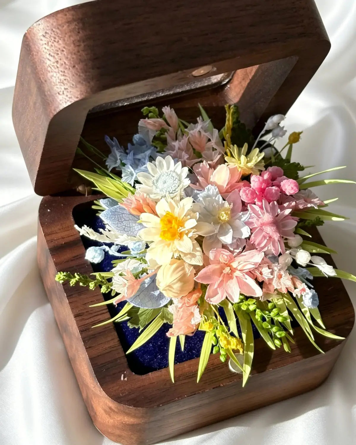 Handcrafted Preserved Flower Ring | ’Secret Garden’ Bouquet - Eco Perennial - Jewelry