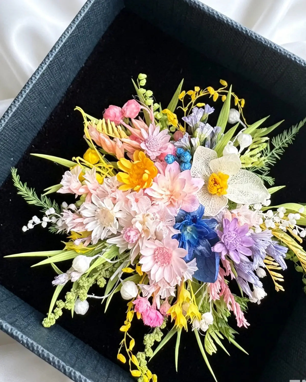 Handcrafted Preserved Flower Ring | ’Secret Garden’ Bouquet - Eco Perennial - Pink/Yellow/Purple - Jewelry