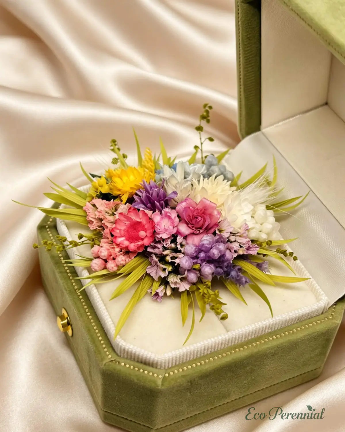 Handcrafted Preserved Flower Ring | ’Secret Garden’ Wild Garden Series - Eco Perennial - Jewelry
