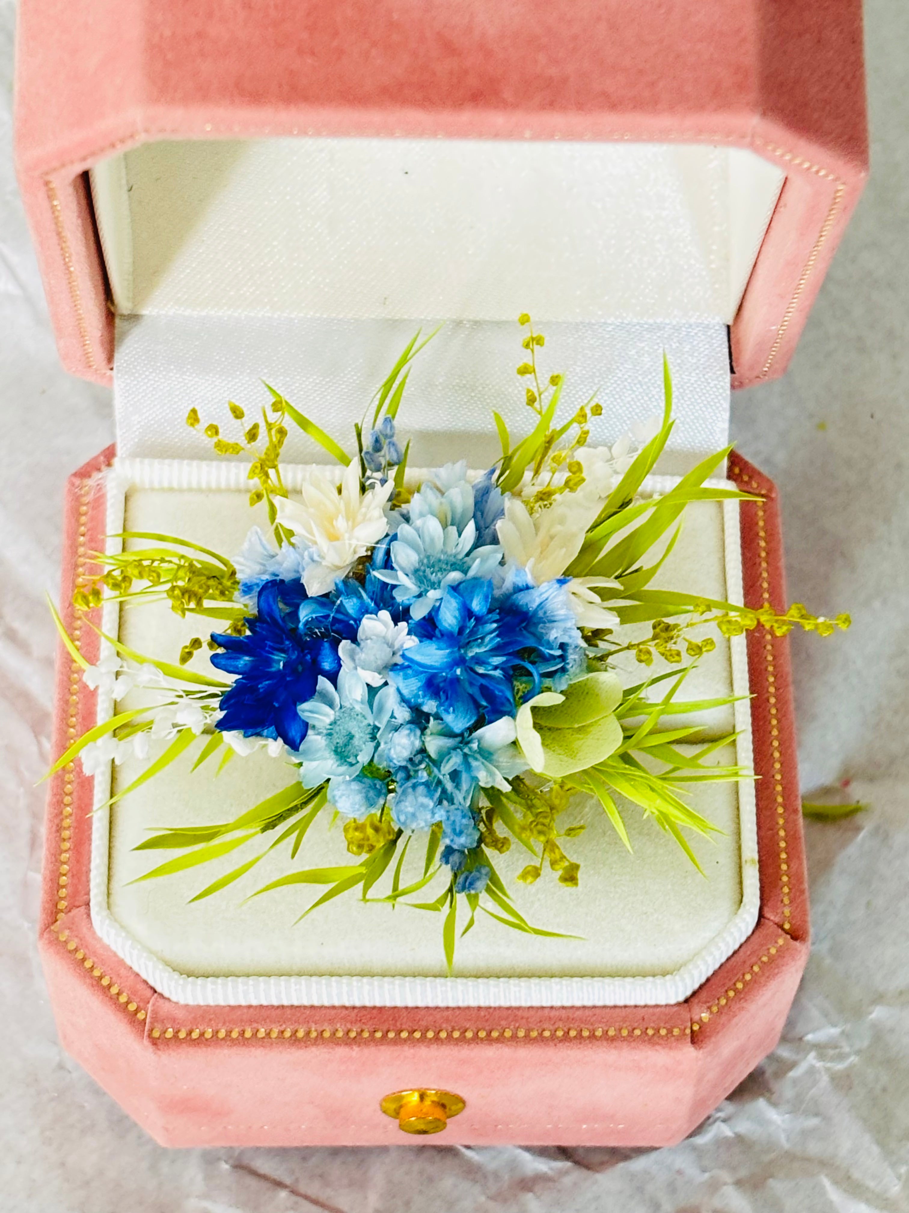 Ocean Blue Preserved Flower Ring – Handcrafted Eternal Floral Jewelry
